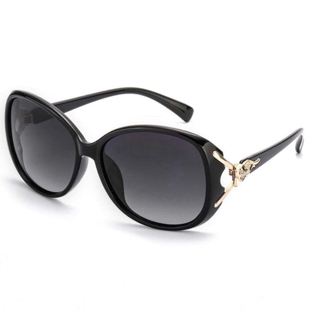 Retro Women’s Oversized Sunglasses